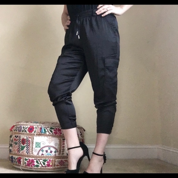 🌃NWT! Sporty CHIC BLK Satin Jogger - Picture 4 of 16